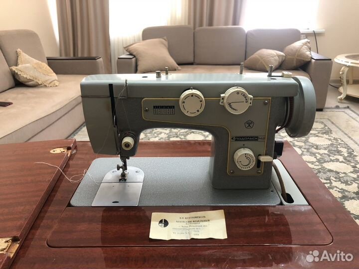 Швейная машина Подольск 142