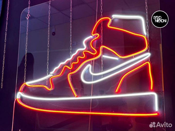 Картина с неоновой подсветкой / Неоновая вывеска