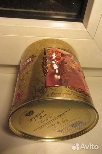 Банки жестяные разных размеров