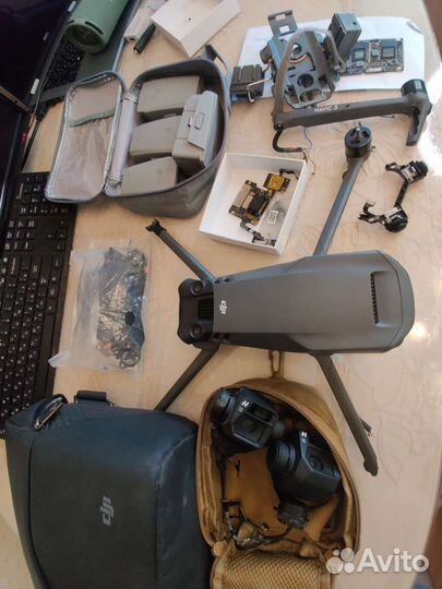 DJI Mavic 3 целиком и на запчасти