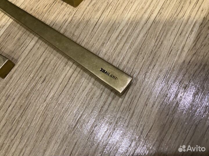 Набор вилок и ложек из латуни производства Таиланд