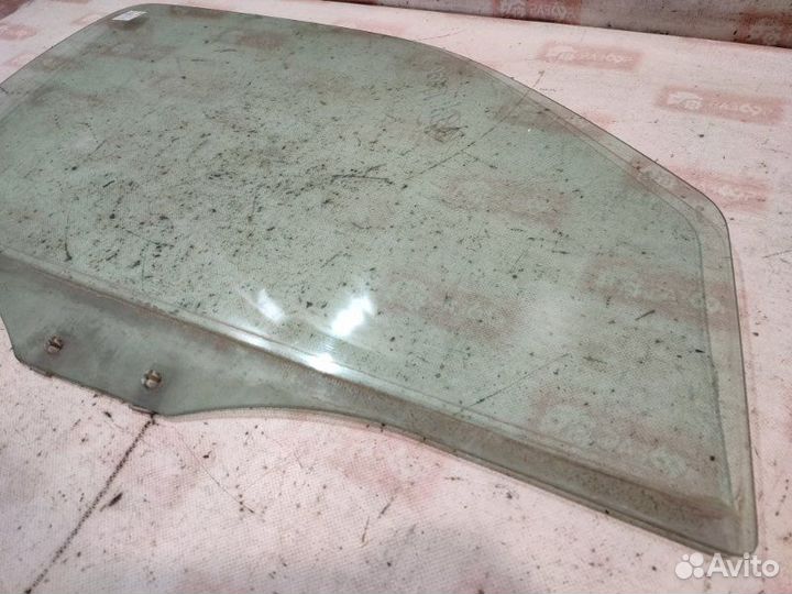 Стекло двери переднее правое Ford Escape TM1 AJ