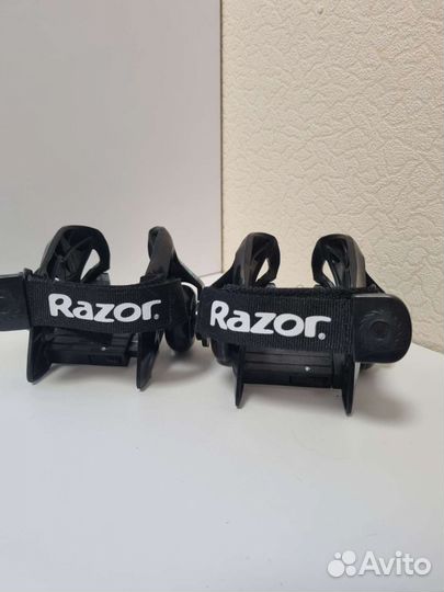 Ролики на обувь Razor Jetts