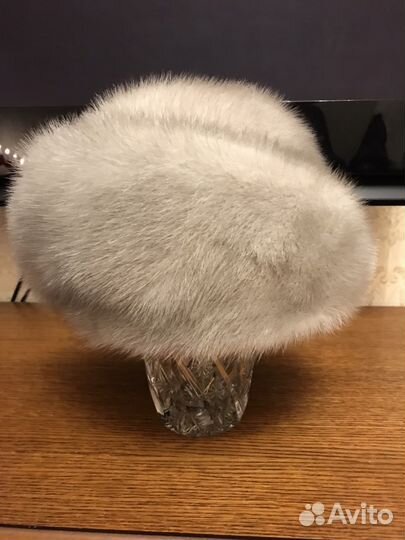 Женский головной убор