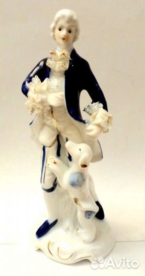 Статуэтка,фарфор