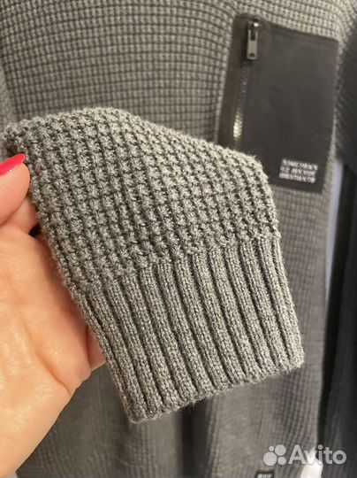 Свитер на мальчика 146