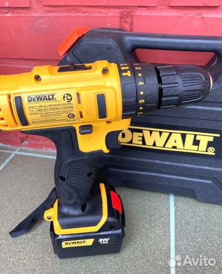 Ударный шуруповерт Dewalt 21v