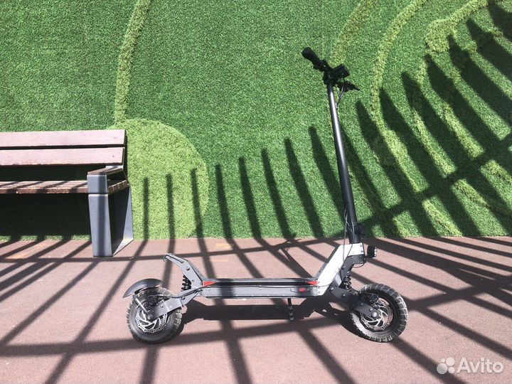 Электросамокат Midway Amix