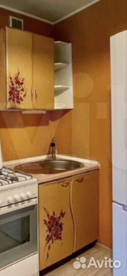 Раковина с сифоном и смесителем