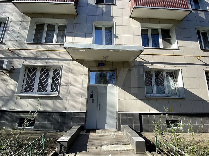 2-к. квартира, 40 м², 6/9 эт.