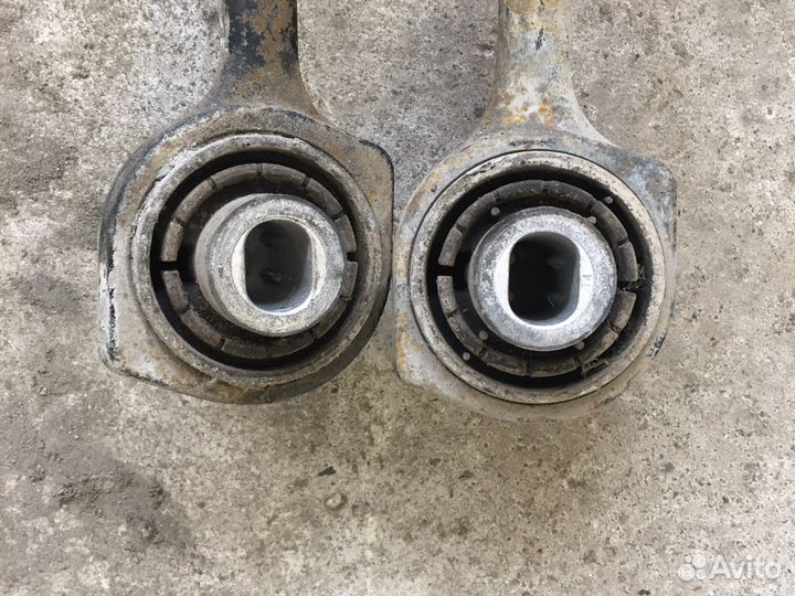 Рычак подвески нижний Mercedes W203 (3106)