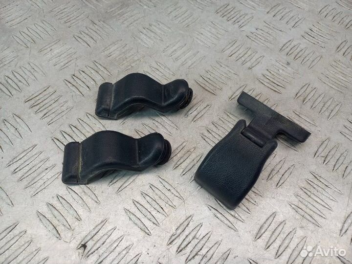 Защёлка стекла Mazda Bongo Friendee 2.5 WL 125.2