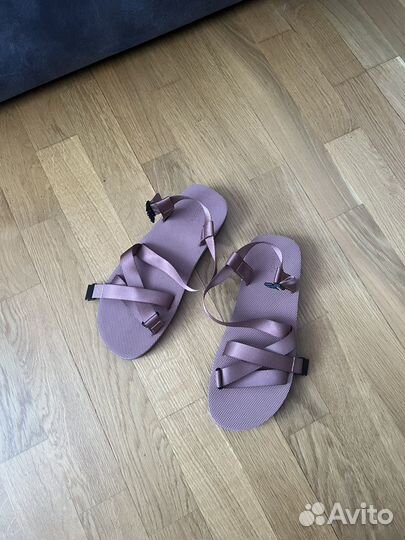 Сандали Oysho пыльная роза на 39-40