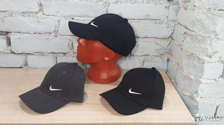 Бейсболка однотонная