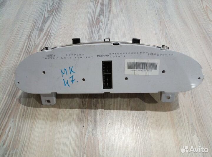 Панель приборов Приборная Щиток Доска Geely MK