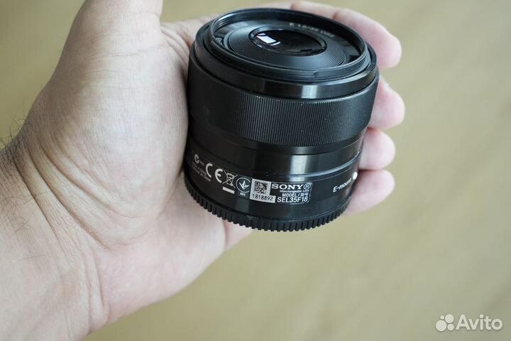 Sony e 35mm f/1.8