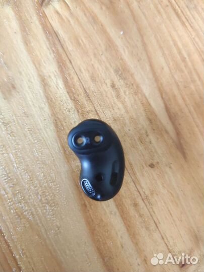 1шт Беспроводные наушники Samsung Galaxy Buds Live