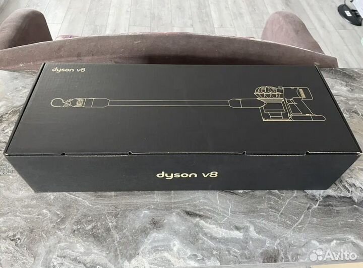 Пылесос Dyson V8 Slim Fluffy Extra