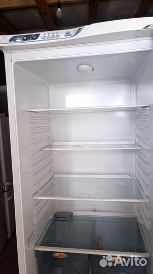 Холодильник 2х камерный