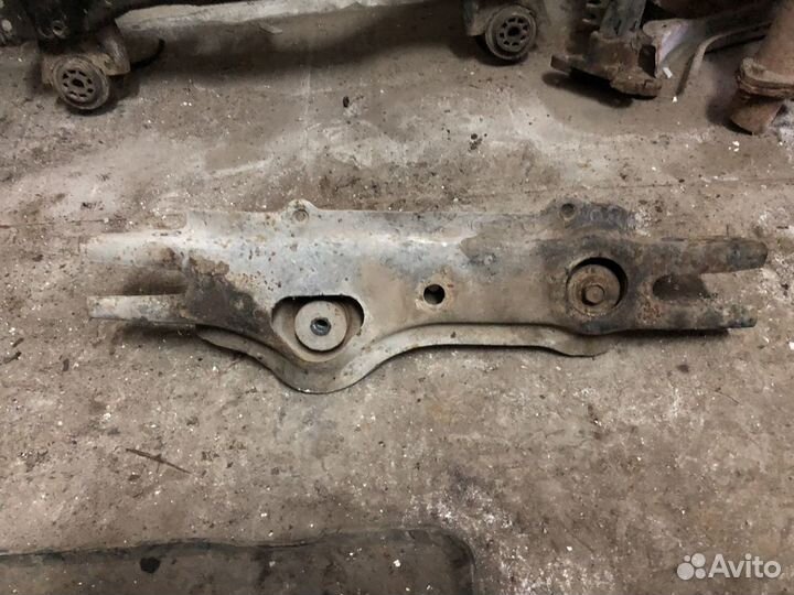 Балка переднего редуктора Форд Рейнджер Мазда BT50