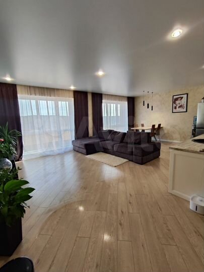 4-к. квартира, 160 м², 2/3 эт.