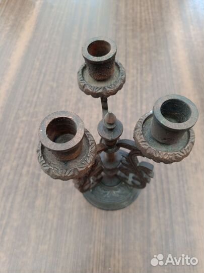 Старинный подсвечник