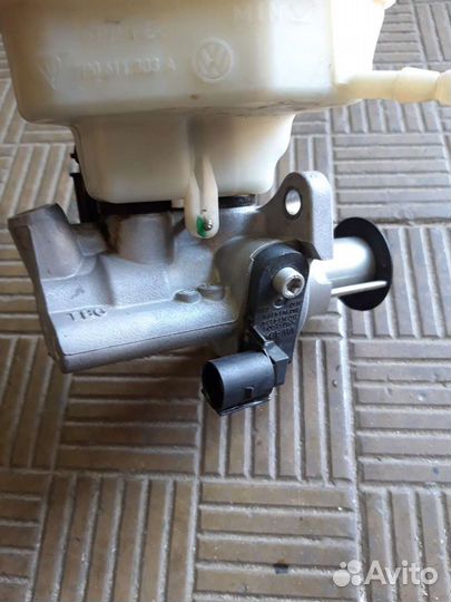 Главный тормозной цилиндр Porsche cayenne 958