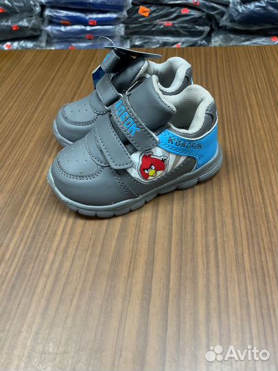 Кроссовки для мальчика новые 19-23