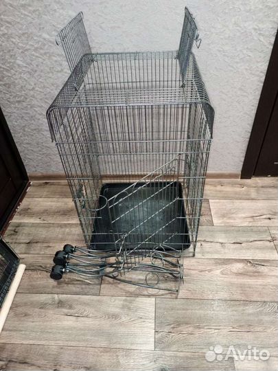 Клетка для крупного попугая