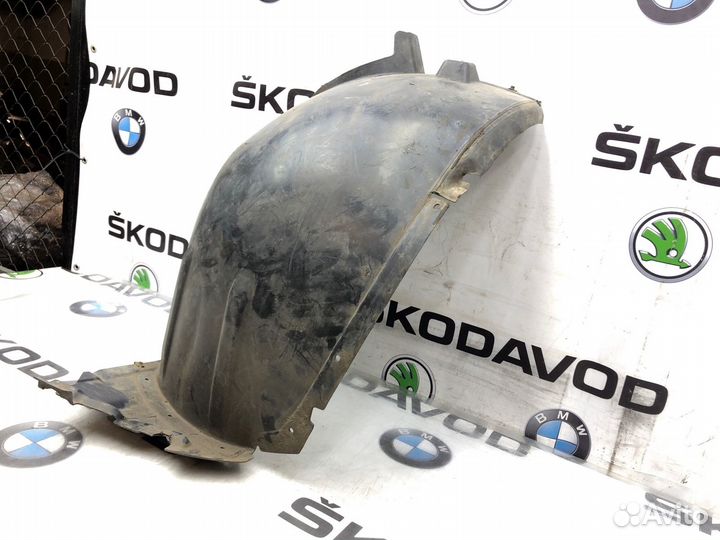 Подкрылок/локер передний левый Mercedes-Benz M-Class