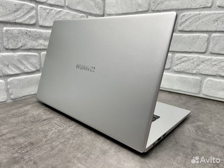 Huawei MateBook D15 Ryzen 5 5500 512Gb 16Gb