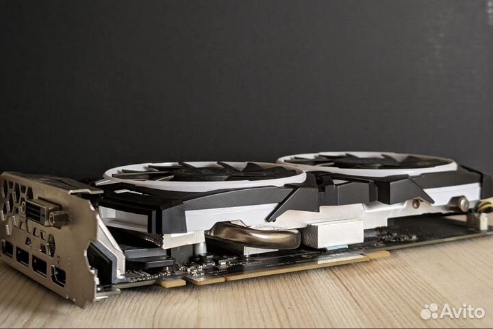 Видеокарта Radeon RX570 Armor OC 4GB