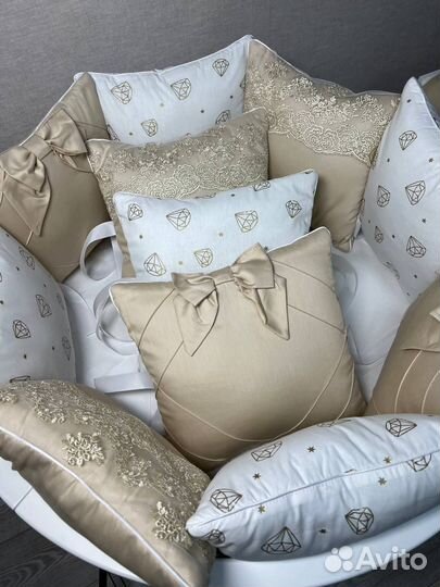 Комплект в кроватку для новорожденных