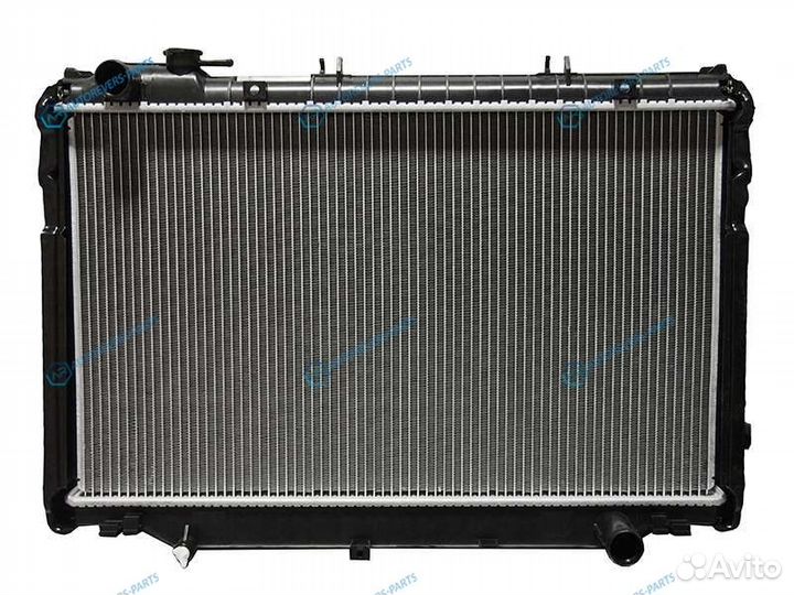 ST-10-0006 Радиатор toyota land cruiser 80 4.2D MT