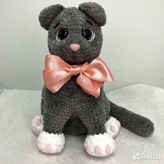 Вязаный кот