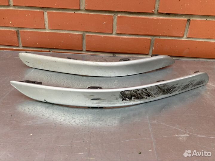 Молдинг бампера переднего и заднего Toyota avensis