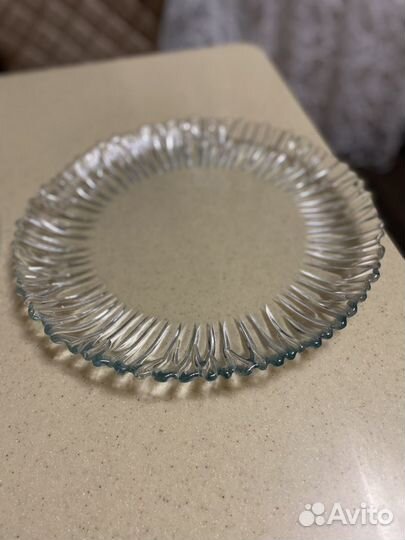 Набор столовой посуды новой