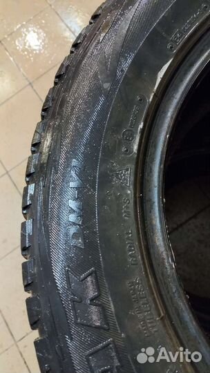 Bridgestone Blizzak DM-V1 225/65 R17 106T