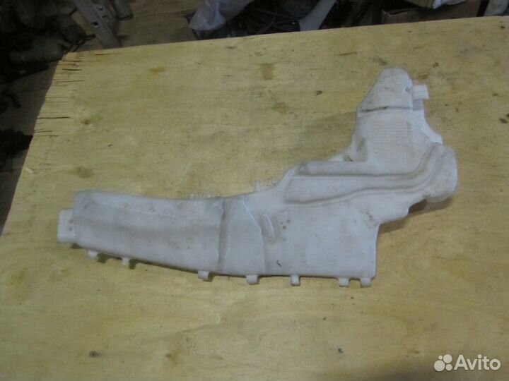 4M51-13K163 AC Ford Focus бачок омывателя