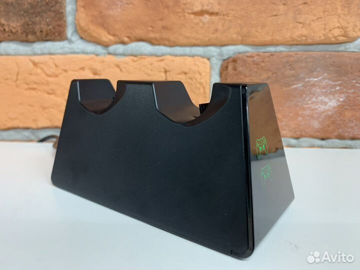 Зарядное устройство для джойстика PlayStation 4