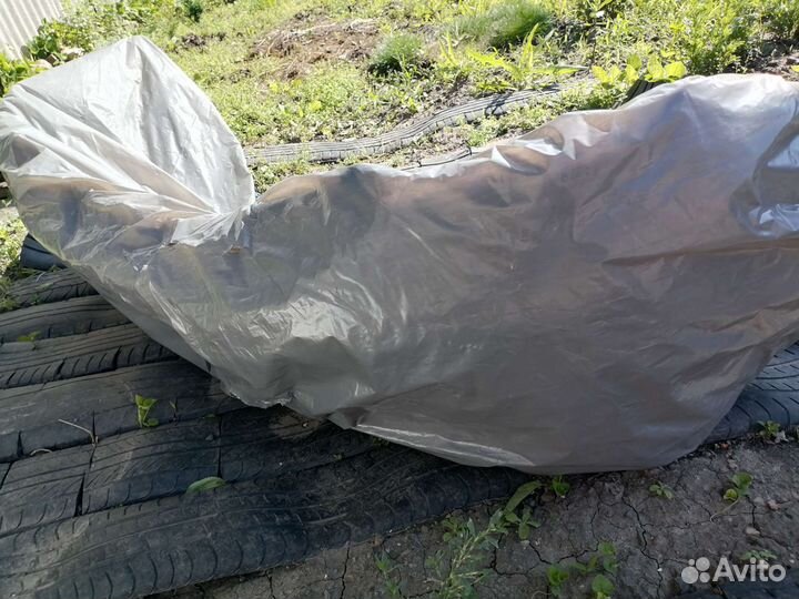 Новый задний бампер белый на логан 2