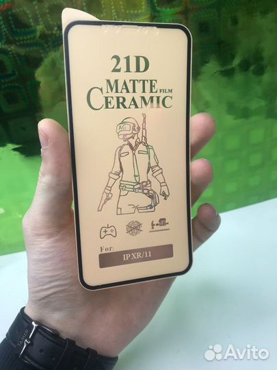 Защитное керамическое стекло iPhone XR/11
