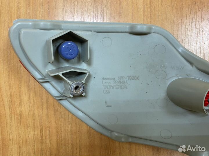Птф левый в задний бампер на toyota RX 350 Америка