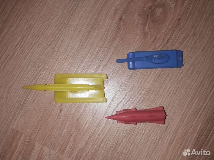 Игрушки самолеты, ракеты и танки СССР