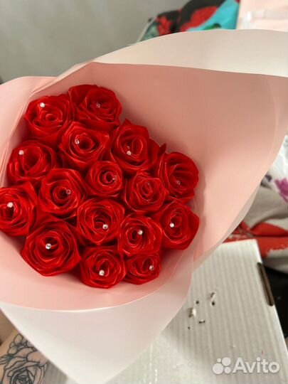 Розы из лент