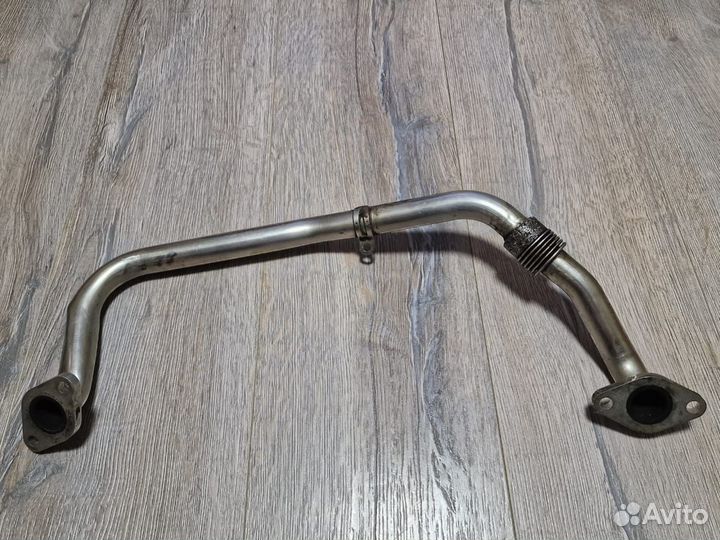 EGR Трубка (Патрубок) VW Passat B6