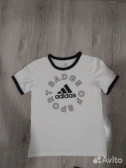 Костюм adidas 122-128.Оригинал 100%