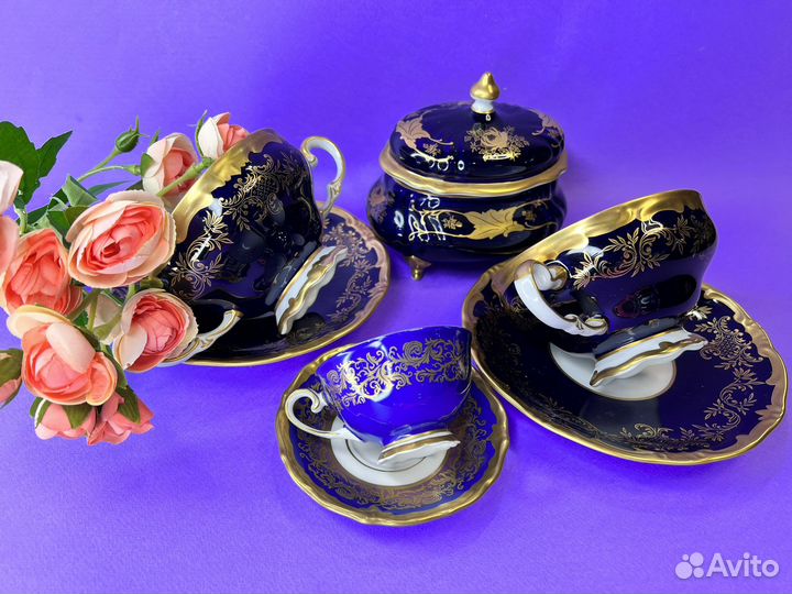 Фарфоровые синие кофейные чашки с тарелками гдр