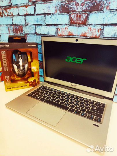 Современный ноутбук 14 дюймов