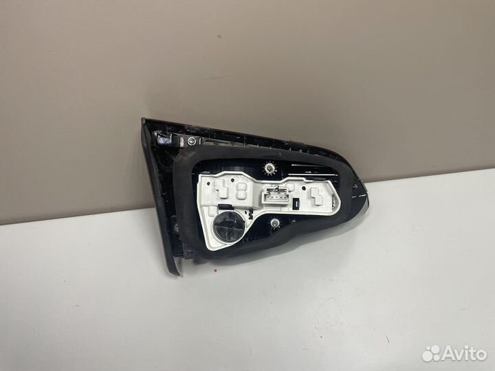 Фонарь правый в крышку Volkswagen Golf 7 5G